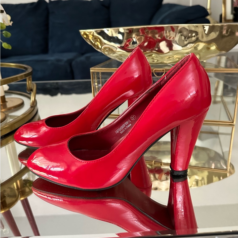 Red Patent Leather Pointed Toe Heels